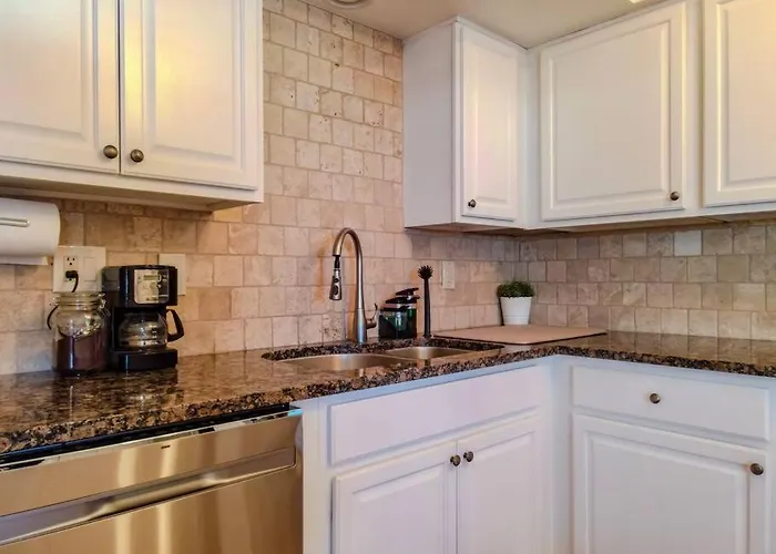 Cozy Townhouse In Uptown! * Phoenix