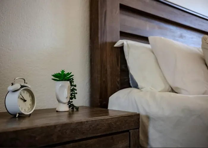 Cozy Townhouse In Uptown! Phoenix